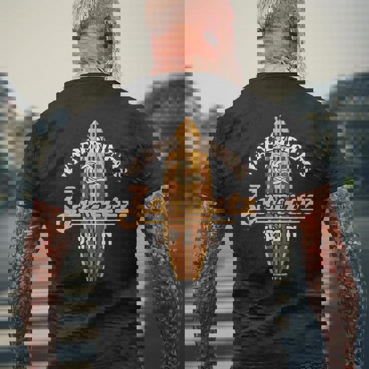 サーフ ザラウツ スペイン サーフィン バケーション メンズTシャツ バックプリント 高齢者への贈り物