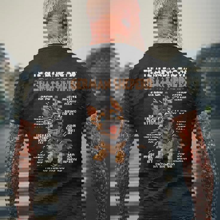 ジャーマン シェパードの犬の散歩犬愛好家のジャーマン シェパード メンズTシャツ バックプリント 高齢者への贈り物