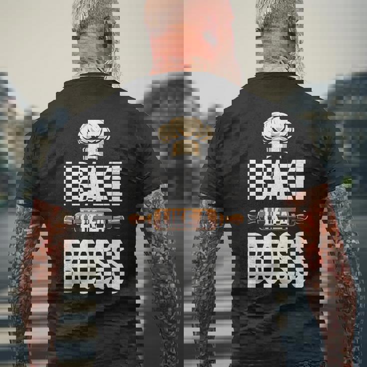 ジュニアベーキング競技者 ヤングシェフ ベーキングコンペティションチャンピオン メンズTシャツ バックプリント 高齢者への贈り物