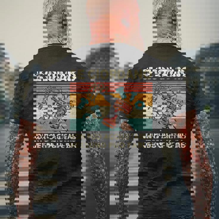 ジョルダーノが修正できない場合、誰もできないのです。 メンズTシャツ バックプリント 高齢者への贈り物