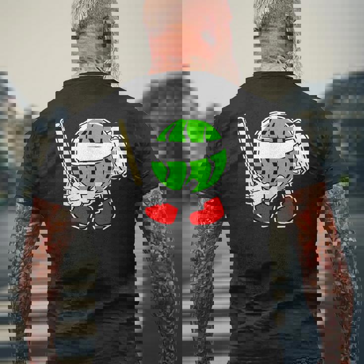 スイカ割り・夏 西瓜わり（すいかくん）【サマータイム】リゾート・夏 大好き／面白 イラスト メンズTシャツ バックプリント 高齢者への贈り物