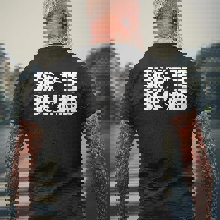 スケートボーダーへのギフト スケートボード シルエット メンズTシャツ バックプリント 高齢者への贈り物