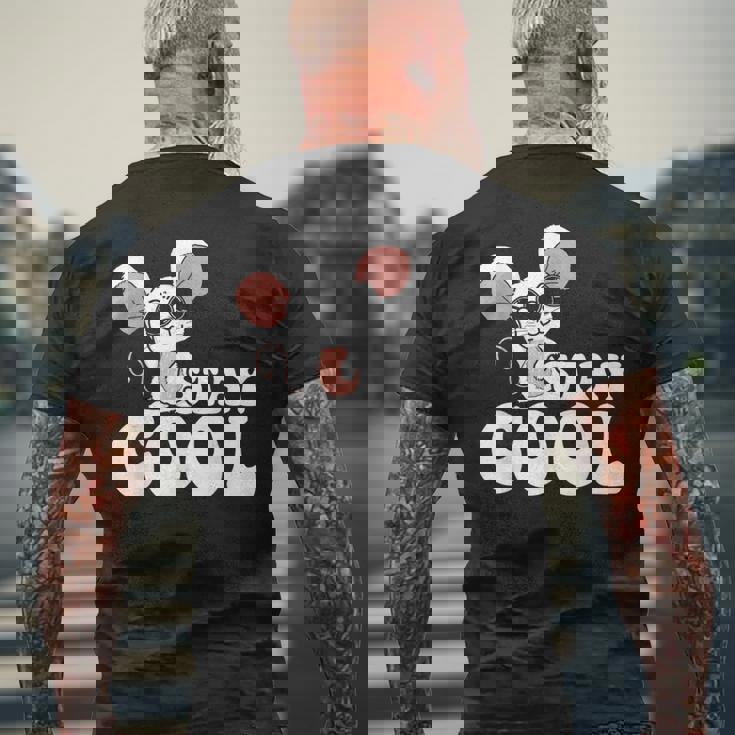 ステイ クール オーサム マウス ウェアリング サングラス 動物 ネズミ メンズTシャツ バックプリント 高齢者への贈り物