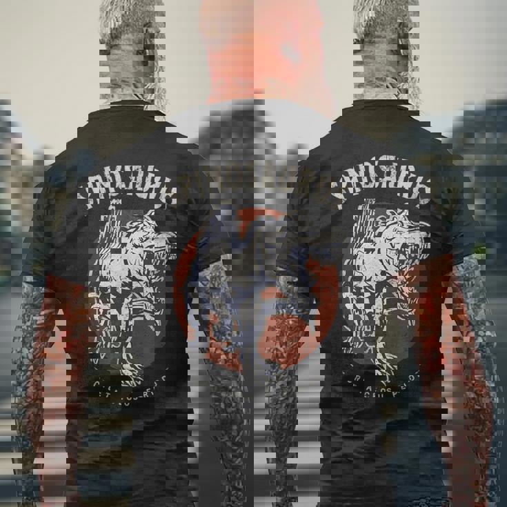 スピノサウルス 白亜時代の生き物 恐竜ファン向け メンズTシャツ バックプリント 高齢者への贈り物