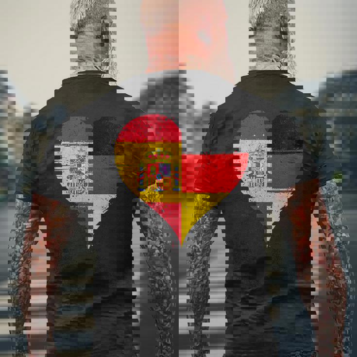 スペインとドイツのハーフaのかっこいい国旗 スペイン ドイツの国旗 Pain German Flag メンズTシャツ バックプリント 高齢者への贈り物