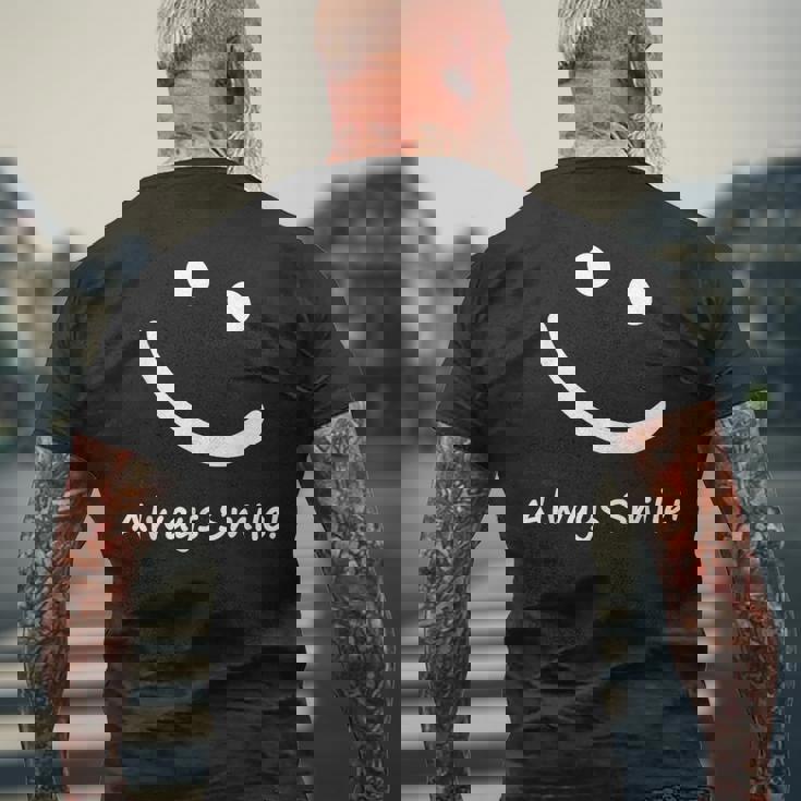 スマイルデザイン「ただスマイル」と言う言葉 メンズTシャツ バックプリント 高齢者への贈り物