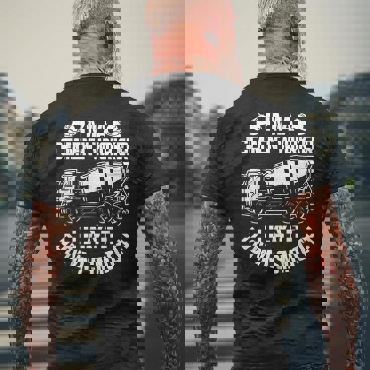 スムーズに敷設する 面白いコンクリート作業員 メンズTシャツ バックプリント 高齢者への贈り物