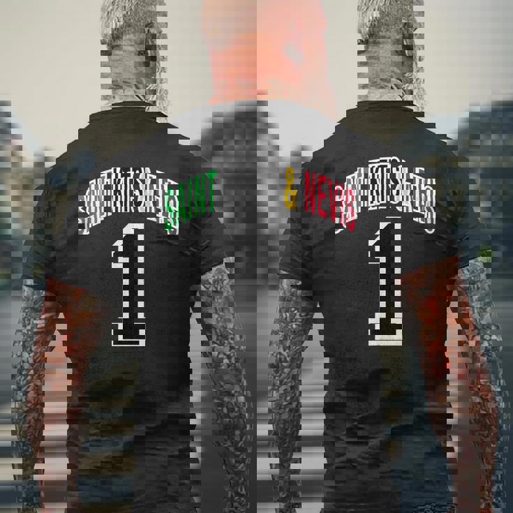 セントクリストファーネイビス 国旗 1 メンズTシャツ バックプリント 高齢者への贈り物