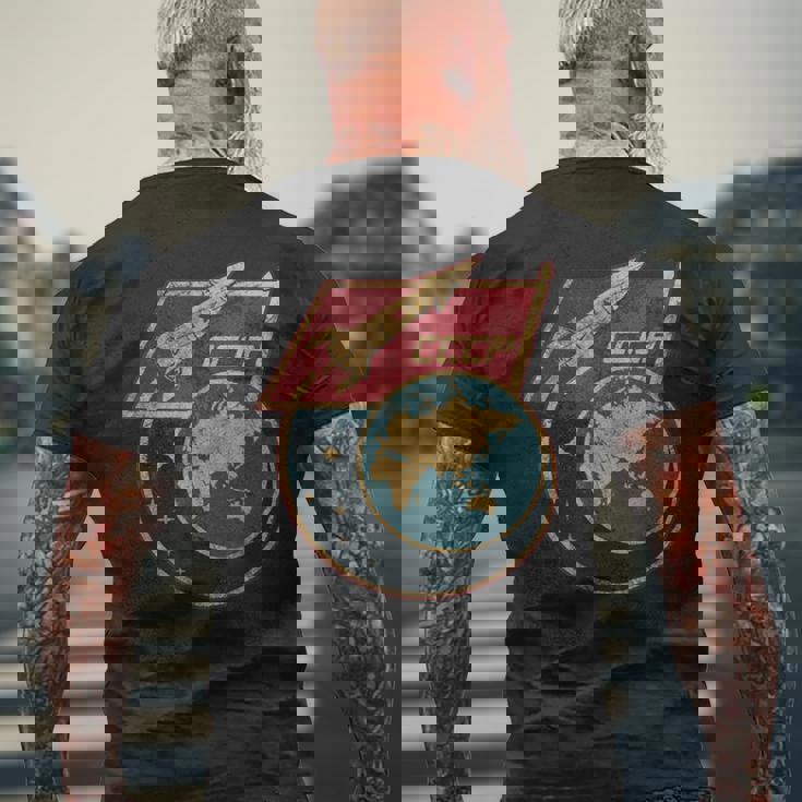 ソビエト連邦 宇宙 スプートニク ロケット Cccp ソ連 プロパガンダ メンズTシャツ バックプリント 高齢者への贈り物