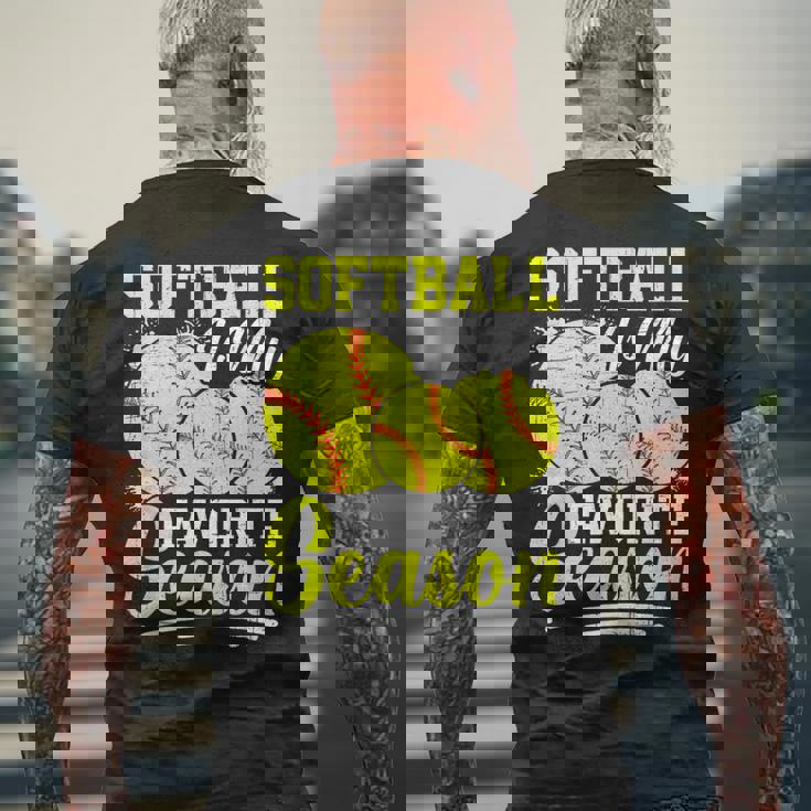 ソフトボールは私の好きな季節の楽しいデザイン。 メンズTシャツ バックプリント 高齢者への贈り物