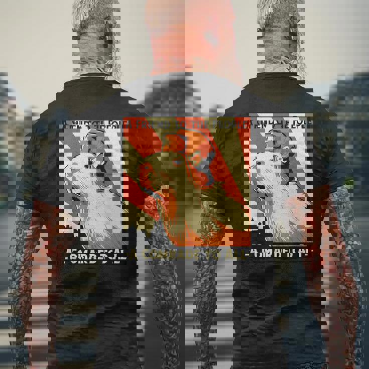 ソ連共産主義カピバラソビエト民衆への友 メンズTシャツ バックプリント 高齢者への贈り物