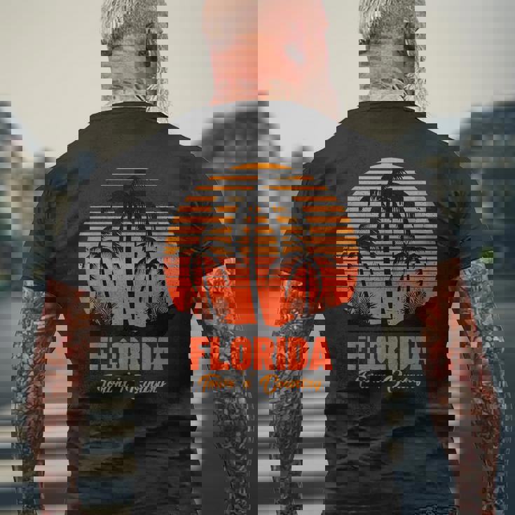 タウンアンドカントリーフロリダ メンズTシャツ バックプリント 高齢者への贈り物