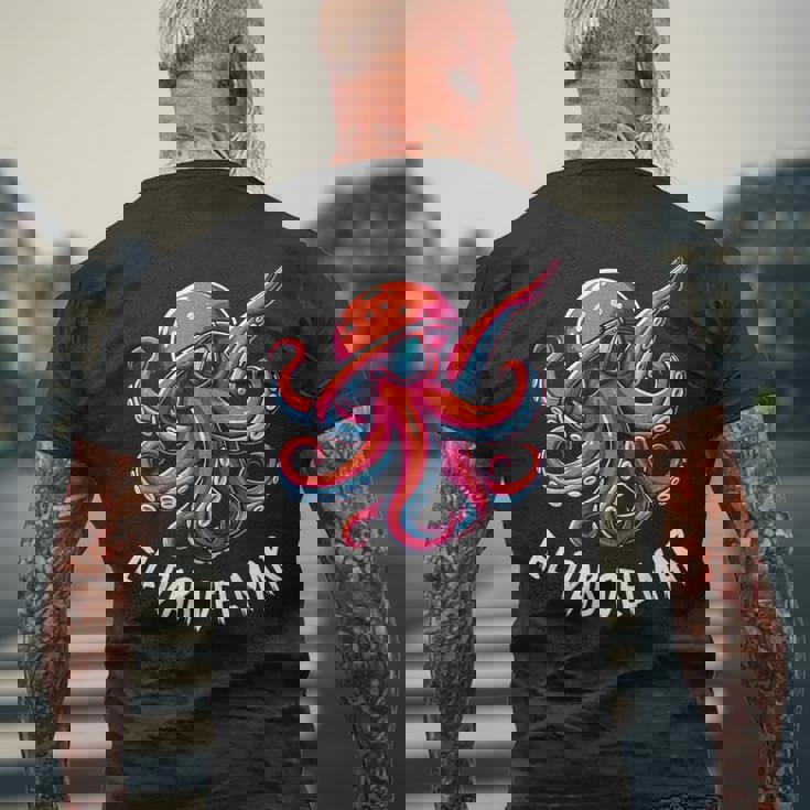 タコ、サングラスタコ動物、エルダブデルマール メンズTシャツ バックプリント 高齢者への贈り物