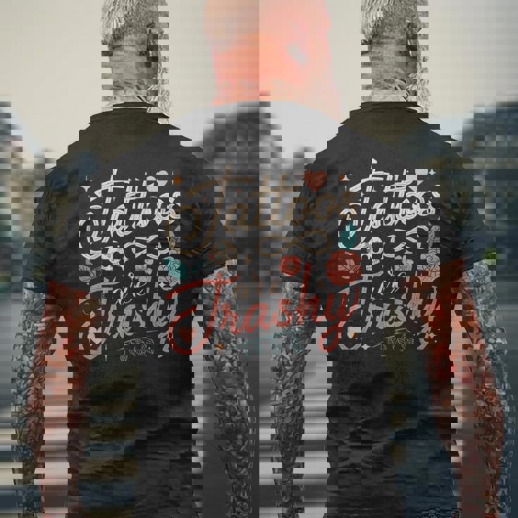 タトゥーはくだらないからダブルスタンダードなの メンズTシャツ バックプリント 高齢者への贈り物