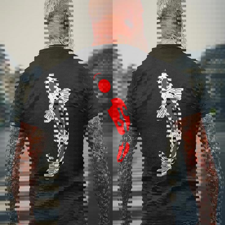 タンチョウサンケ 赤・白・黒鯉 メンズTシャツ バックプリント 高齢者への贈り物