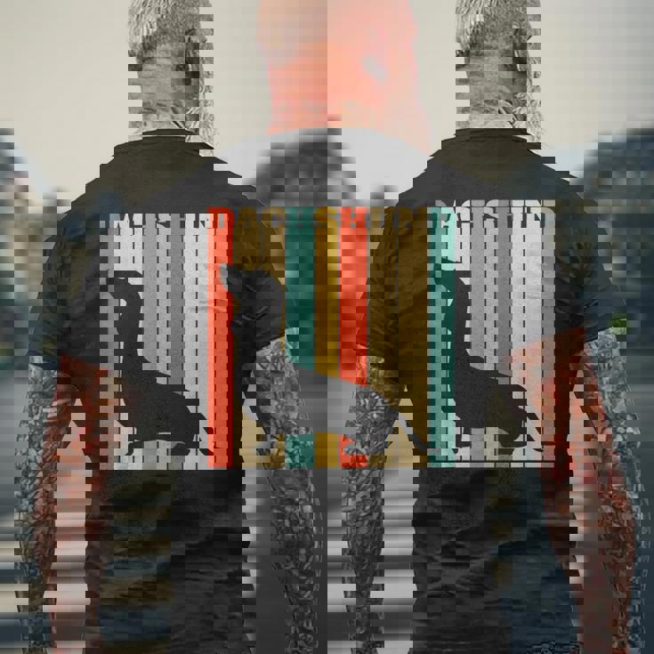 ダックスフンドのギフトレトロなスタイル メンズTシャツ バックプリント 高齢者への贈り物