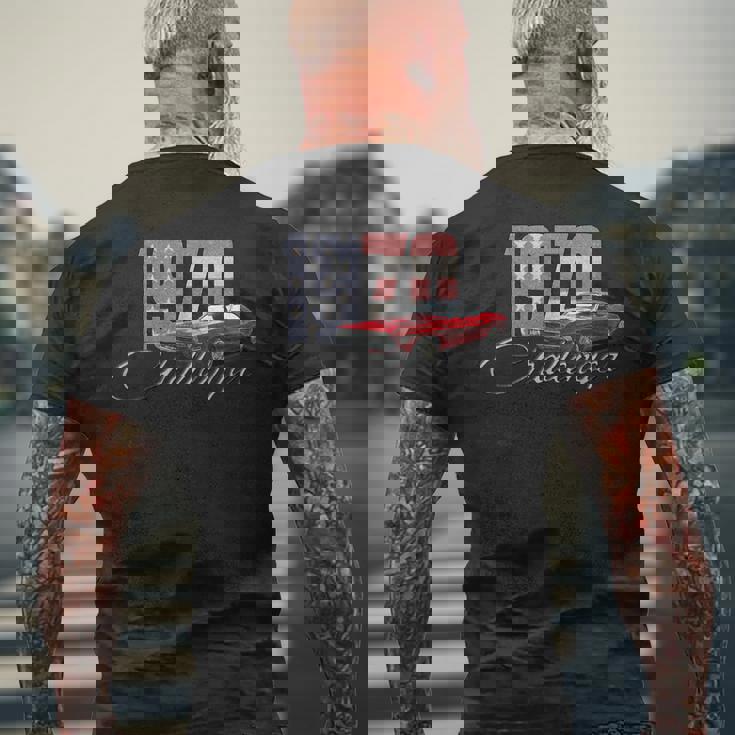 ダッジチャレンジャー 1970 メンズTシャツ バックプリント 高齢者への贈り物