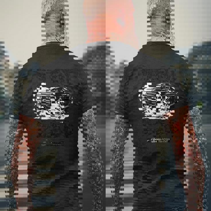 ダッジ・チャレンジャー・ブラック・ゴースト、デトロイト・レジェンド メンズTシャツ バックプリント 高齢者への贈り物