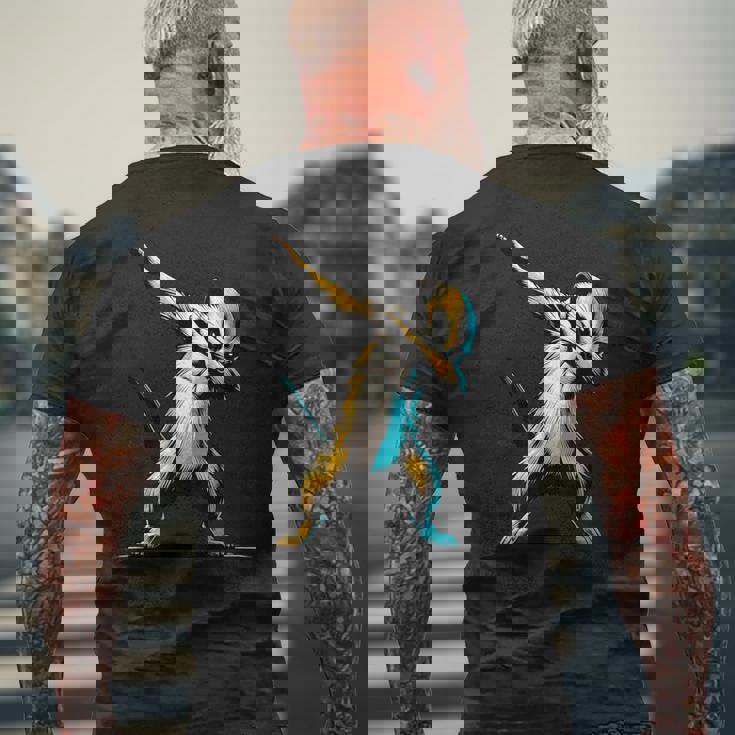 ダビングするミーアキャット 面白いモチーフ 踊るダブ スリケート メンズTシャツ バックプリント 高齢者への贈り物