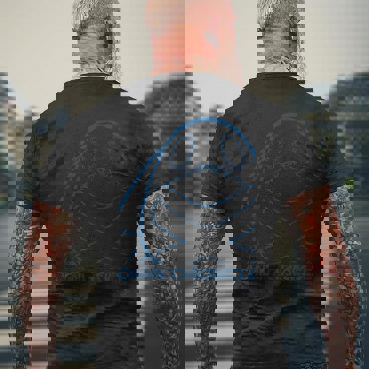 チェインクロニクル ドールフェイスblu メンズTシャツ バックプリント 高齢者への贈り物