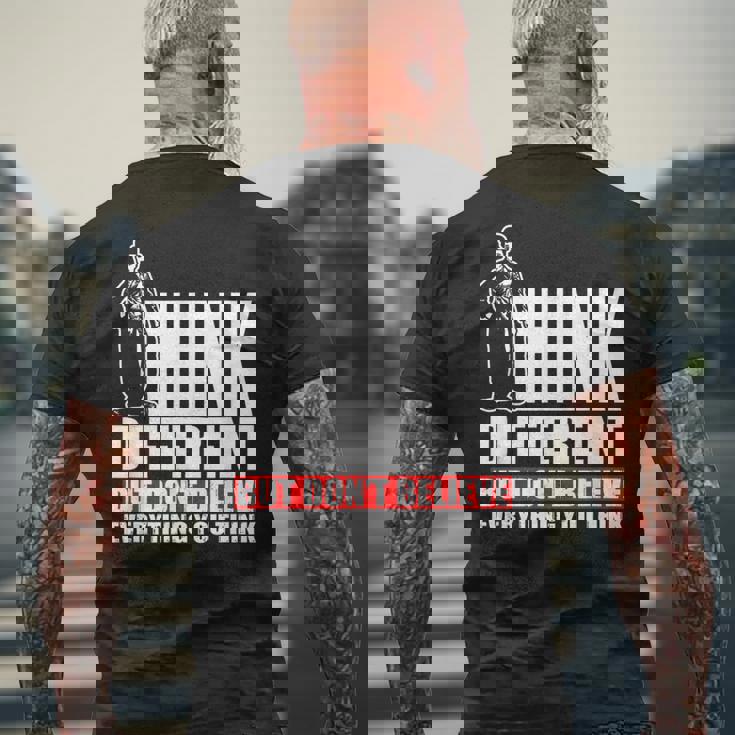 チャップリン Think Different メンズTシャツ バックプリント 高齢者への贈り物