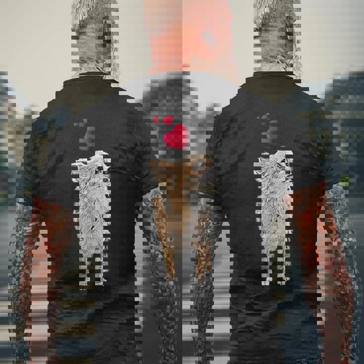 チワワ犬とハートのかわいい子犬のモチーフ メンズTシャツ バックプリント 高齢者への贈り物