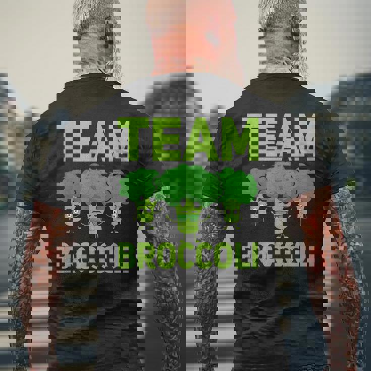 チーム ブロッコリー ビーガン ベジタリアン 植物ベース 野菜 メンズTシャツ バックプリント 高齢者への贈り物