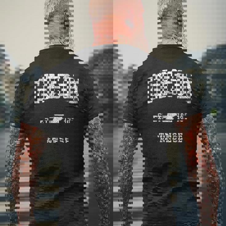 テネシー州ギブソン ビンテージ アスレチック スポーツデザイン メンズTシャツ バックプリント 高齢者への贈り物