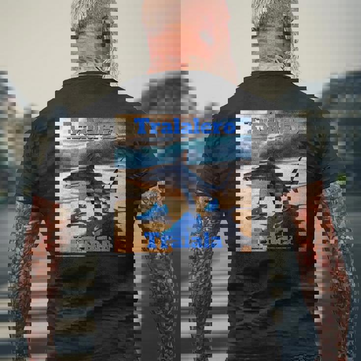 トララレロトララーラ メンズTシャツ バックプリント 高齢者への贈り物