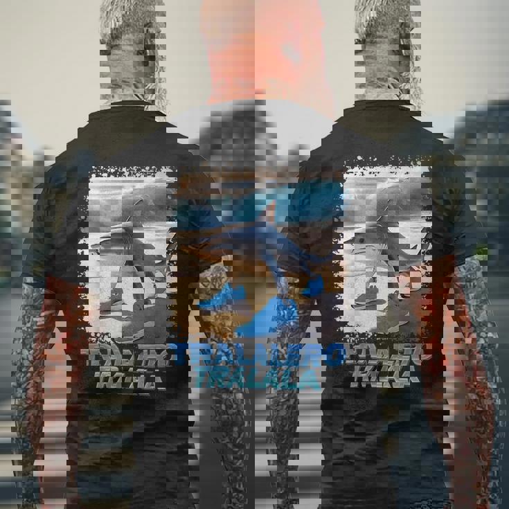 トラレロ トラララ イタリアン ブレイン ミーム メンズTシャツ バックプリント 高齢者への贈り物