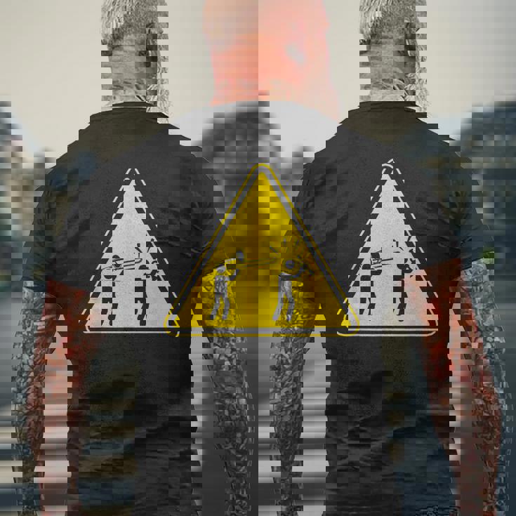 トランペット注意面白いトロンボーン奏者 メンズTシャツ バックプリント 高齢者への贈り物