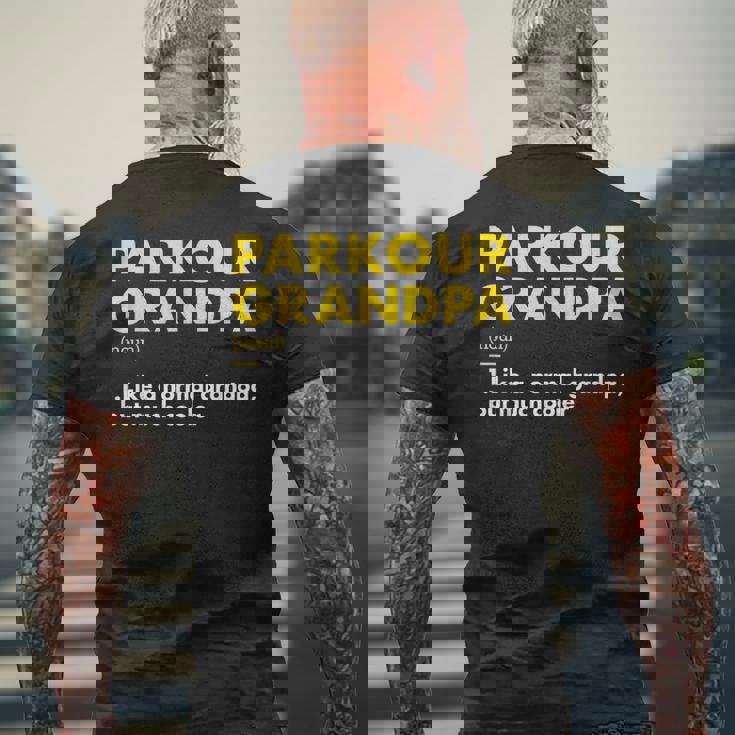 トレーサー・グランパ・デフィニション・パルクール メンズTシャツ バックプリント 高齢者への贈り物