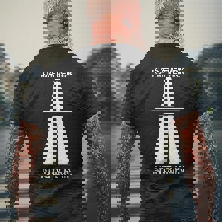 ドイツでの楽しい高速運転のためのクラフトワークアウトバーン メンズTシャツ バックプリント 高齢者への贈り物