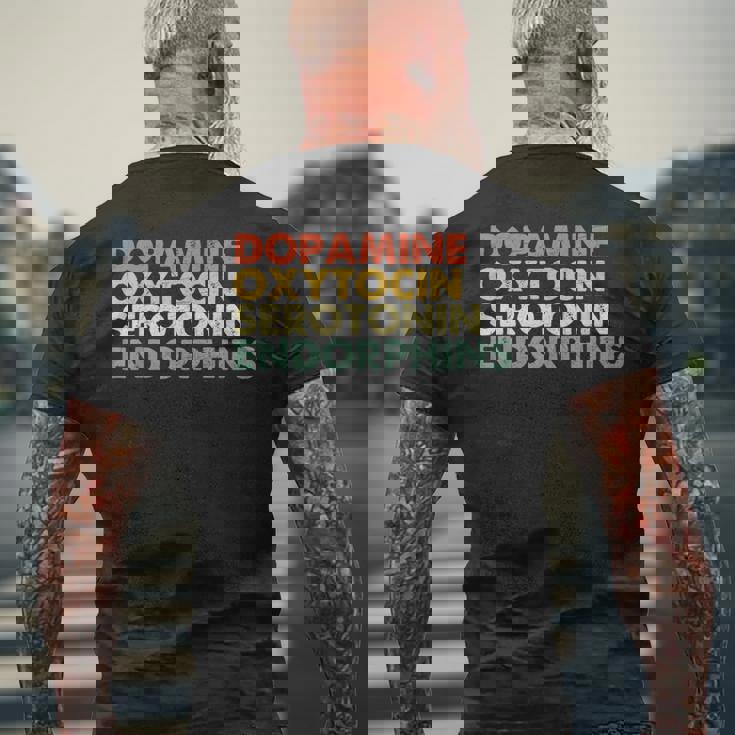 ドーパミン オキシトシン セロトニン エンドルフィン ハッピーホルモン メンズTシャツ バックプリント 高齢者への贈り物