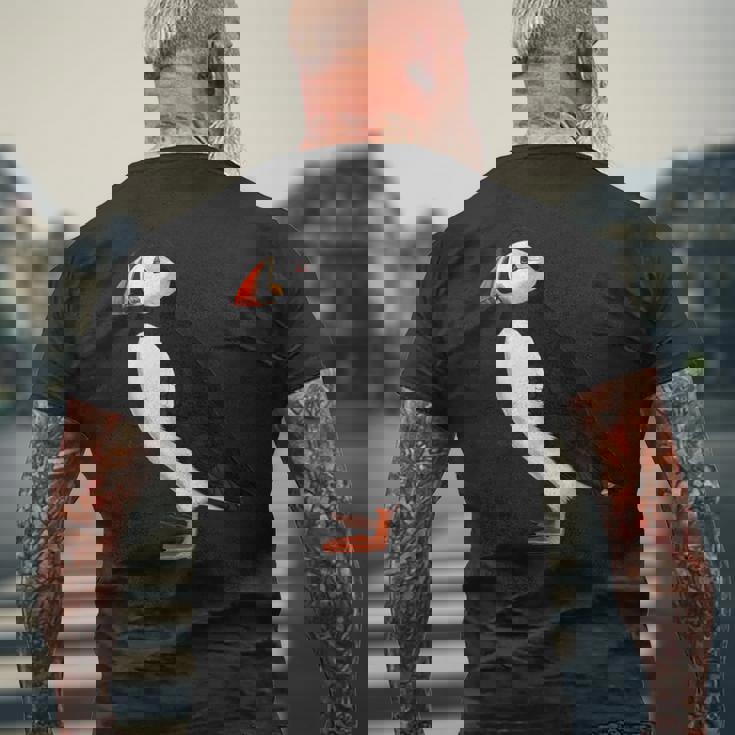 ニシツノメドリ 鳥 動物 図 バードウォッチング 贈り物 鳥類学者 生物学者 自然科学 メンズTシャツ バックプリント 高齢者への贈り物