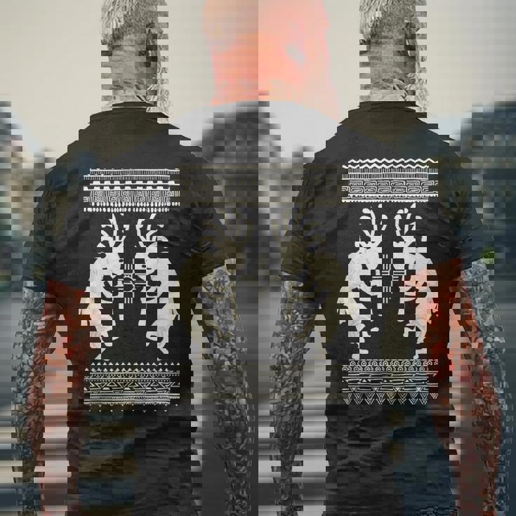 ネイティブアメリカン カルチャー ココペリ ミュージシャンボーダー 2 楽しい メンズTシャツ バックプリント 高齢者への贈り物