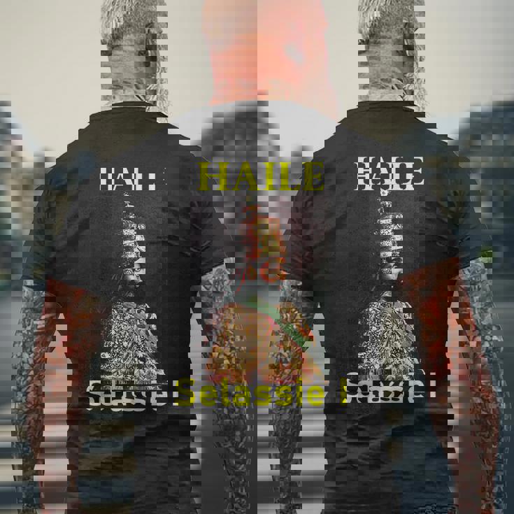 ハイレ・セラシエ・ラスタファリ メンズTシャツ バックプリント 高齢者への贈り物