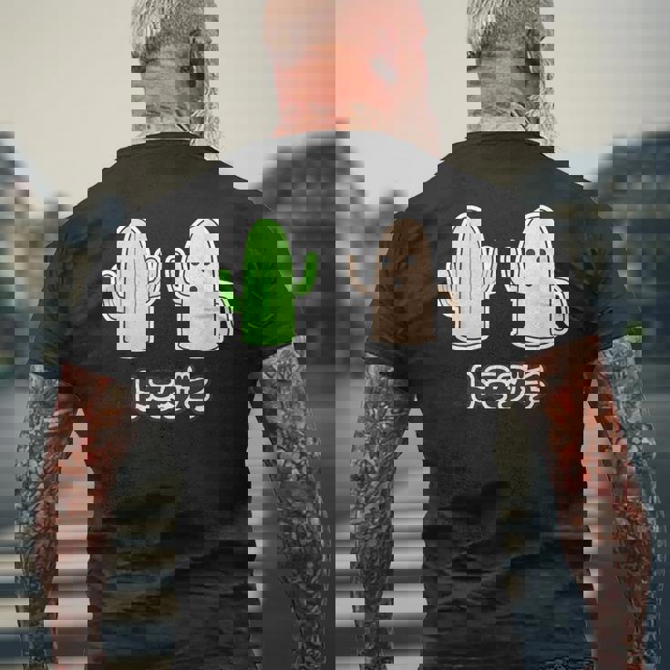 ハニワ くん & サボテン『トモダチ』 埴輪【ゆるフレンズ】歴史土器 キャラクター かわいい イラスト メンズTシャツ バックプリント 高齢者への贈り物