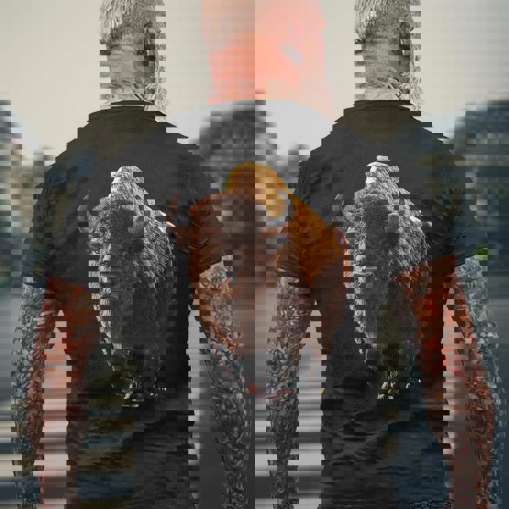 バイソン ヨーロッパバイソン 野牛 アメリカバイソン アメリカンバッファロー メンズTシャツ バックプリント 高齢者への贈り物