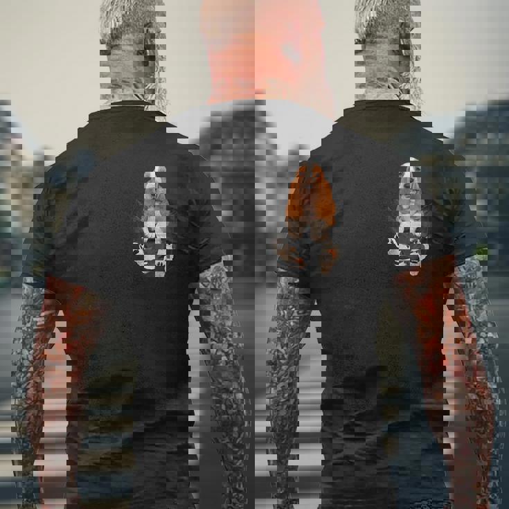 バセットハウンド愛好家のためのファニーバセットハウンド ポケットの中のバセットハウンド メンズTシャツ バックプリント 高齢者への贈り物