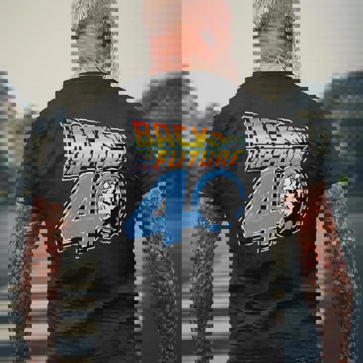 バック・トゥ・ザ・フューチャー 40周年記念タイムマシン Pov F&B メンズTシャツ バックプリント 高齢者への贈り物