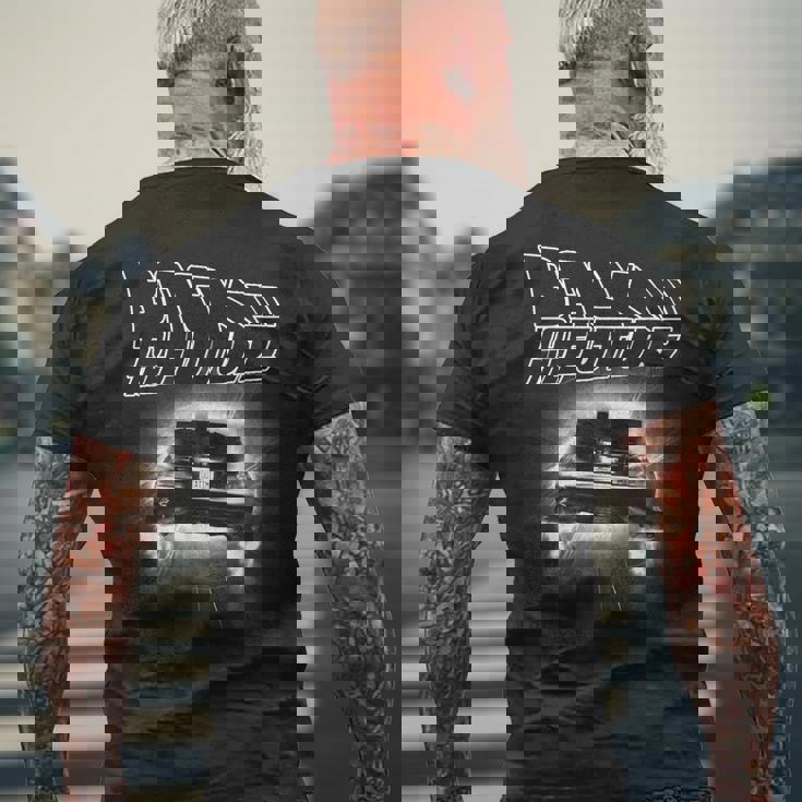 バック・トゥ・ザ・フューチャー デロリアン・フライング・アウェイ メンズTシャツ バックプリント 高齢者への贈り物