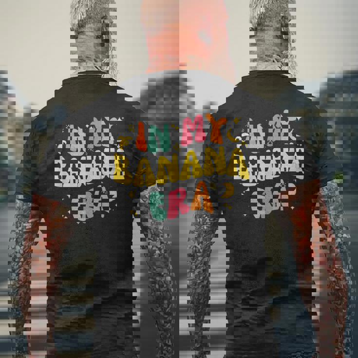 バナナ好きの面白いトロピカルフルーツ・イン・マイ・バナナ時代 メンズTシャツ バックプリント 高齢者への贈り物