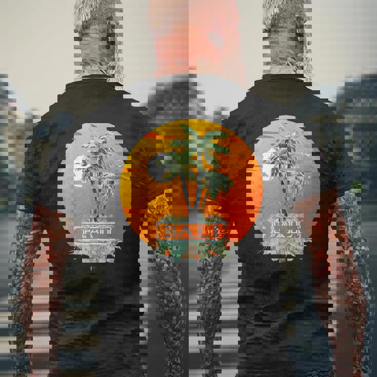 バリ島 熱帯雨林 ジャングル ハイキング ウブド ヌサペニダ ギフト お土産 島 インドネシア 夕日 休暇 ギリ諸島 メンズTシャツ バックプリント 高齢者への贈り物