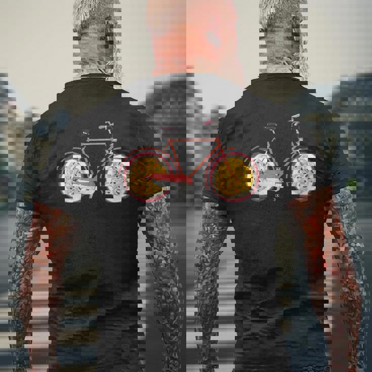 パッションフルーツ 季節 くだもの 自転車 冒険 運動 サイクリスト 散策 果物好き 健康 利点 免疫 ブースト メンズTシャツ バックプリント 高齢者への贈り物