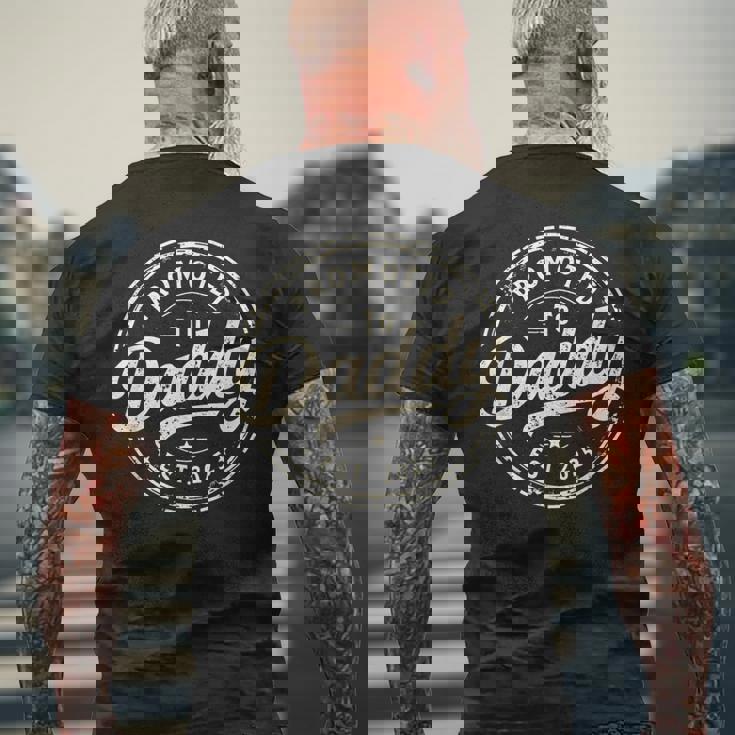 パパに昇格 2025 新パパベイビー初めてのお父さん メンズTシャツ バックプリント 高齢者への贈り物