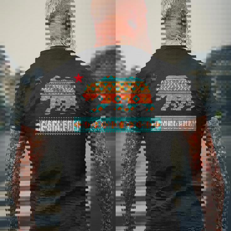 ヒッピー カリフォルニア リパブリック ネイティブ アメリカン パターン シャツ メンズTシャツ バックプリント 高齢者への贈り物