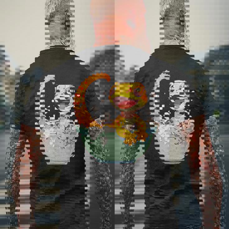 ヒョウモントカゲモドキ シャワー かわいい 野生動物 トカゲ メンズTシャツ バックプリント 高齢者への贈り物