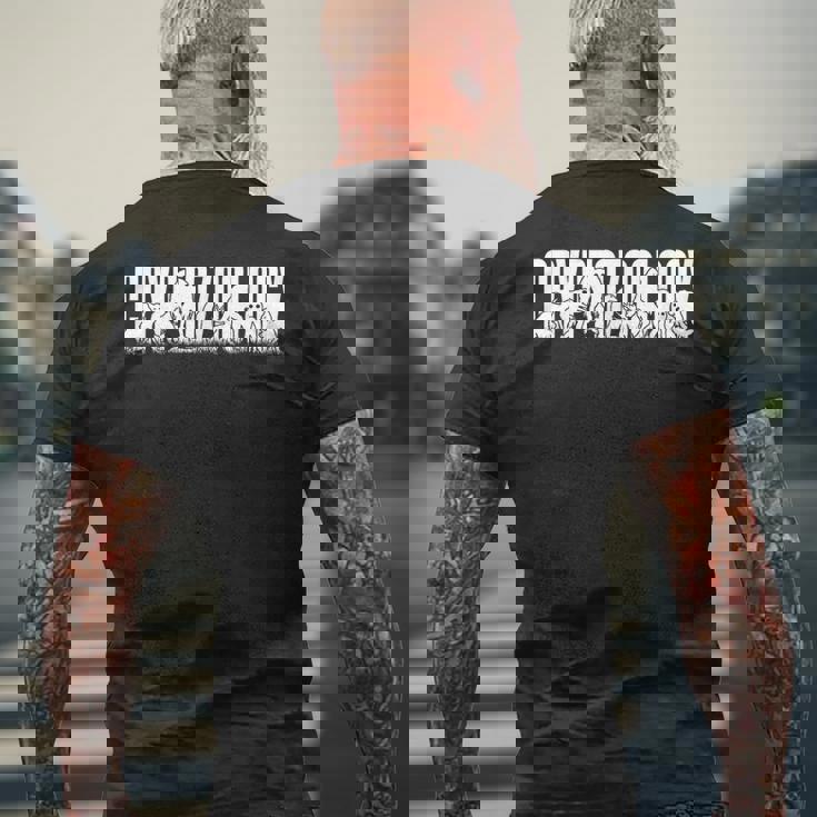 ビッグフット モスマン ドッグマン その他のモンスターズ クリプトズロジー クリプティッド メンズTシャツ バックプリント 高齢者への贈り物