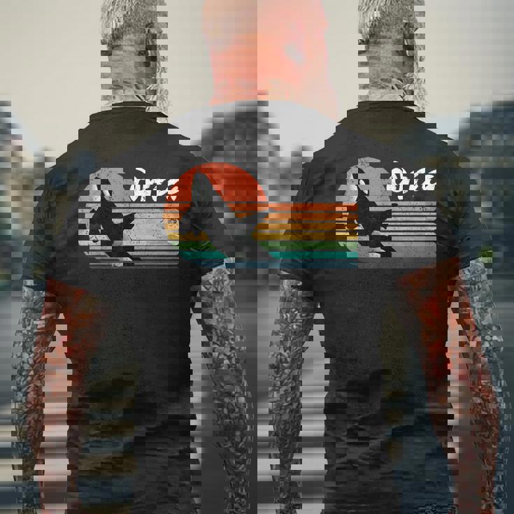 ビンテージ シャチ デザイン レトロ 美的 海 恋人 海 イルカ メンズTシャツ バックプリント 高齢者への贈り物